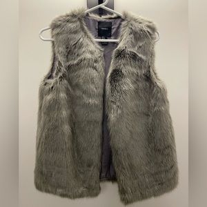 Faux fur vest F21